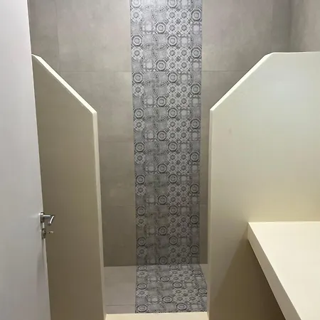 מלון Aqualis אדאמאס
