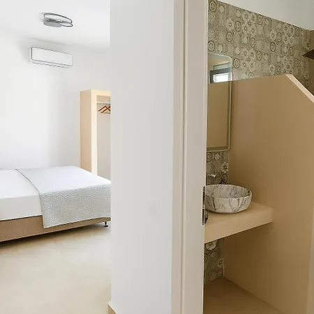 Hotell Aqualis Adamantas (Milos)