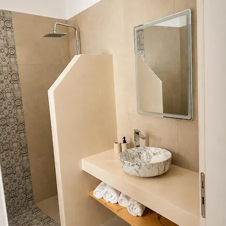 Aqualis Hotell