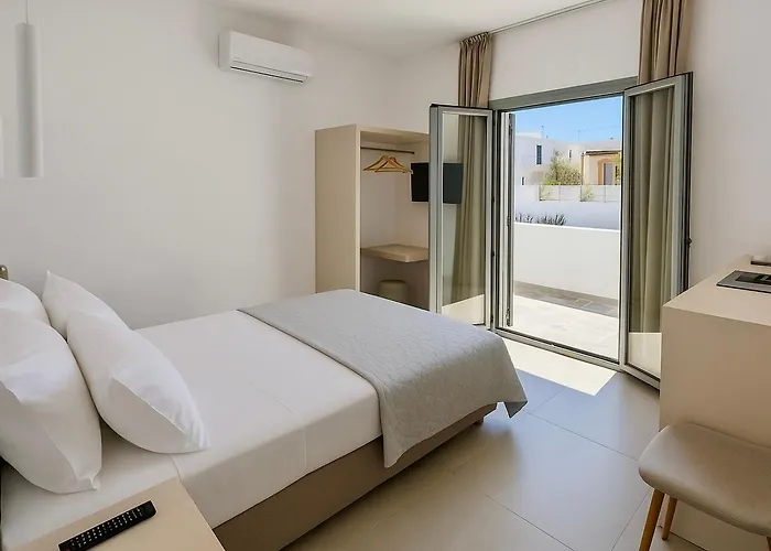 Hotel Aqualis Adamantas