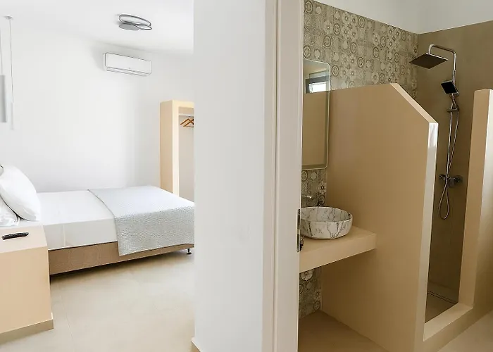 Hotel Aqualis Adamantas